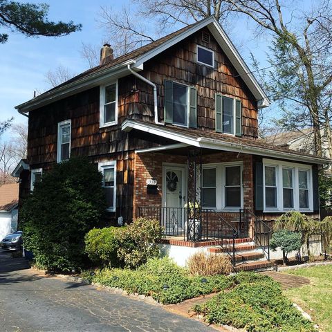 338 Washington Ave, Piscataway NJ  08854-1542 exterior