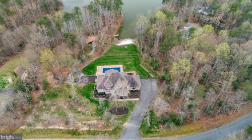 7905 Waterford Dr, Spotsylvania VA  22551-2204 exterior