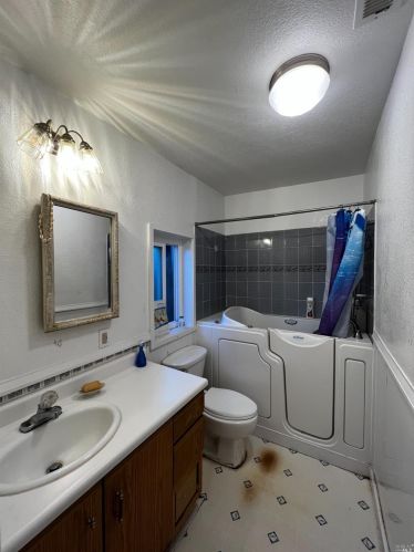 188 Mendocino Ave, Willits CA  95490-3508 exterior