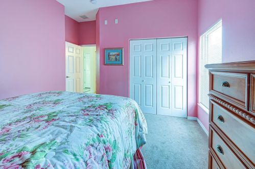 519 Laurel Rd, Nokomis FL  34275-5243 exterior