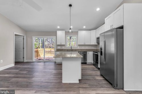 211 Erica Dr, Montross VA  22520-4154 exterior