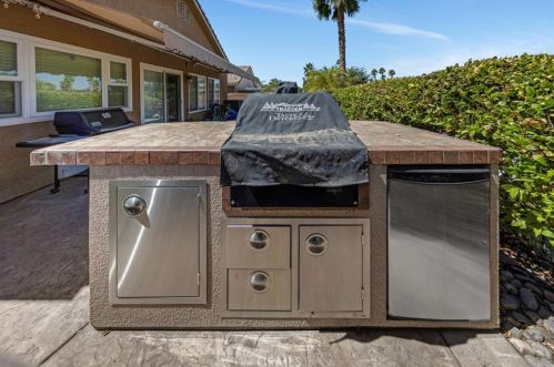 1773 Messina Dr, San Jacinto CA  92583-2955 exterior