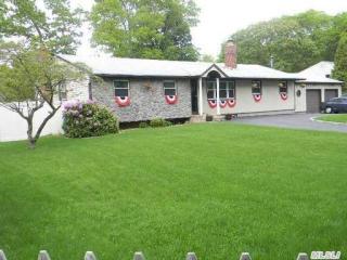 139 Furrows Rd, Holbrook, NY 11741-2703