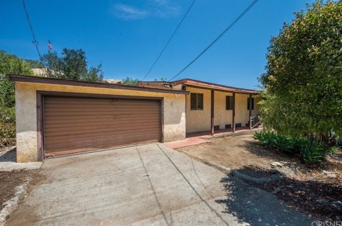 6541 Clear Springs Rd, Simi Valley, CA 93063-4803
