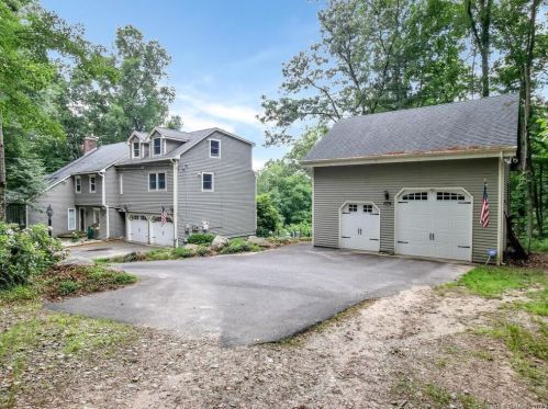 65 Isleib Rd, East Hampton, CT 06447-1118