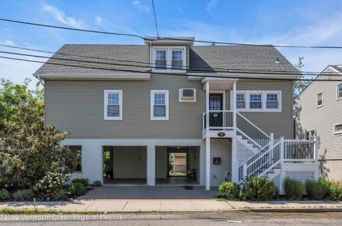 50 Ocean Ave, Monmouth Hills NJ  07732-1410 exterior