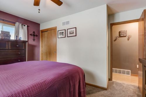 3221 98, Milwaukee WI 53214-2637 exterior