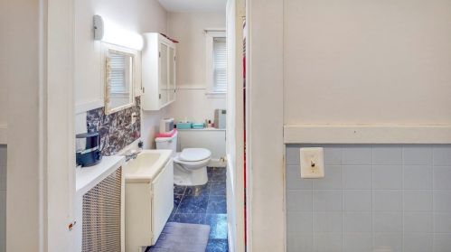 291 St, Dedham MA 02026-2044 exterior