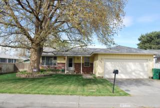 608 11 Ave, Kennewick WA  99337-4710 exterior