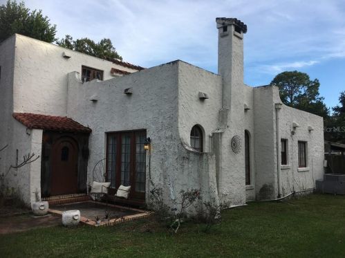 6218 10th Ave, Saint Petersburg, FL 33707-3143