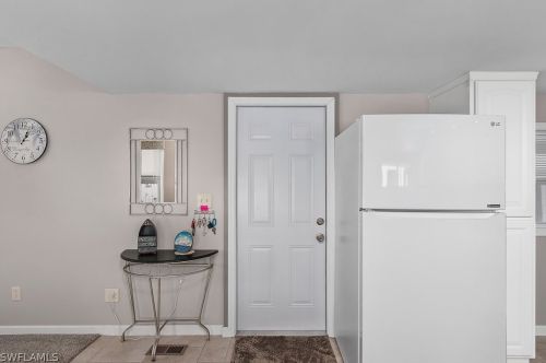 4794 Sandpiper Dr, Saint James City FL  33956-2833 exterior