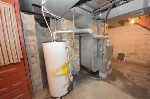 1005 Marshall Ave, New Castle PA  16101-4355 exterior