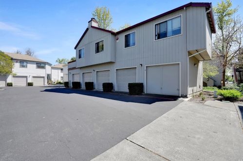 2512 Westberry Dr, Santa Rosa CA 95403-4134 exterior