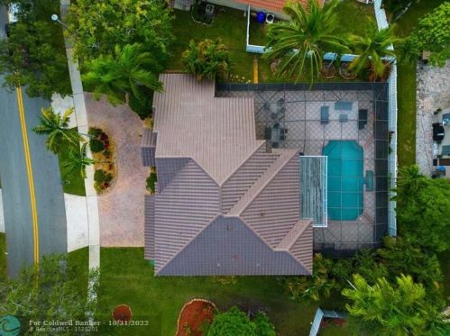 17455 13th St, Hollywood FL  33029-4817 exterior