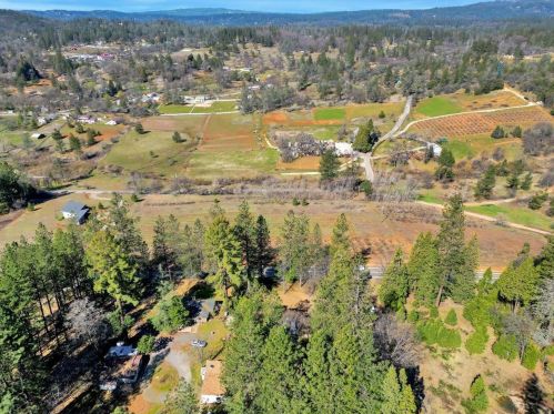 14955 Storms Ln, Grass Valley, CA 95945-7905