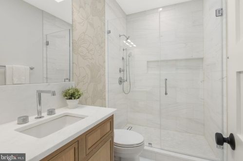 3125 11th St, Washington DC  20010-2401 exterior