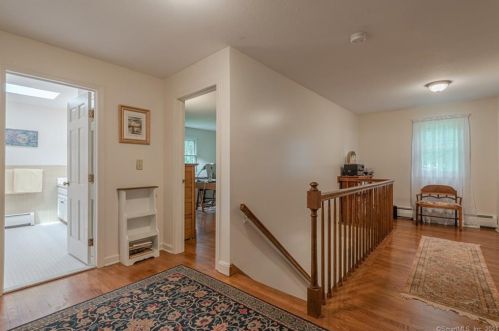 75 Great Ring Rd, Sandy Hook CT 06482-1605 exterior