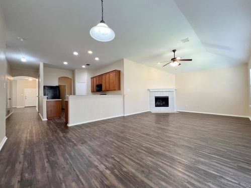 12536 Panorama Dr, Burleson TX  76028-7072 exterior