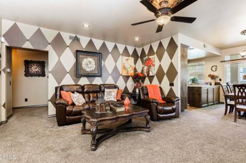 25871 Mcbean Pkwy, Santa Clarita, CA 91355-2005