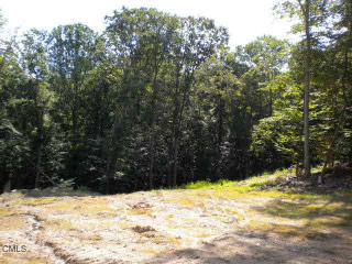 5 Jennifers Way, Bethel, CT 06801-2946