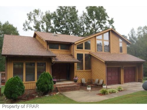 125 Traveller Ln, Sanford, NC 27332-8327