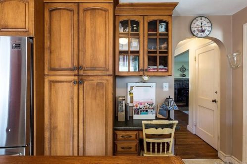 40 Mckinley St, Manchester CT 06040-4845 exterior