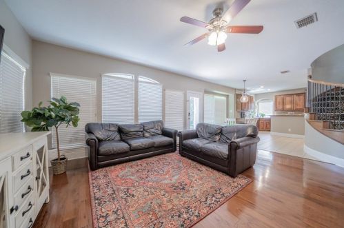 3300 Marymount Dr, Denton TX  76210-8784 exterior