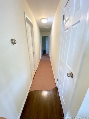 21 Wentworth St, Milford CT  06461-2352 exterior