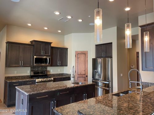 120 Calle Irena, Sedona AZ 86336-4769 exterior