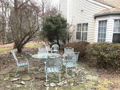 111 Hidden Ridge Dr, Monticello NY  12701-3071 exterior