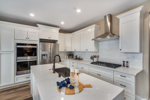 3837 Sedgemoore Dr, Santa Rosa CA  95404-7620 exterior