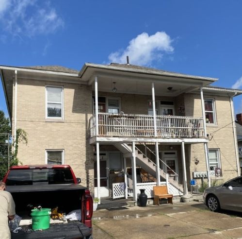 186 Gallatin Ave, Connellsville PA  15425-2986 exterior