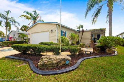 335 Meridian Run Dr, Cocoa, FL 32926-2571