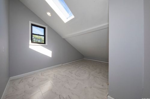 10 21st St, Huntington Station NY  11746-3259 exterior