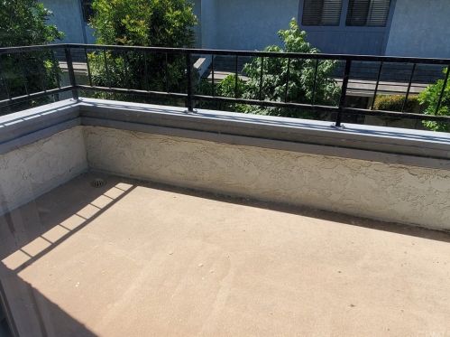 18323 Western Ave, Gardena CA  90248-3852 exterior