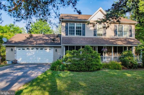 67 Jasmin Ct, Hedgesville, WV 25427-3439
