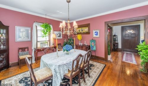 15 Floyd Rd, Verona NJ  07044-2521 exterior