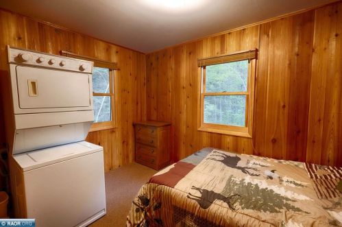 2452 Retreat Lodge Rd, Cook MN 55723-8717 exterior