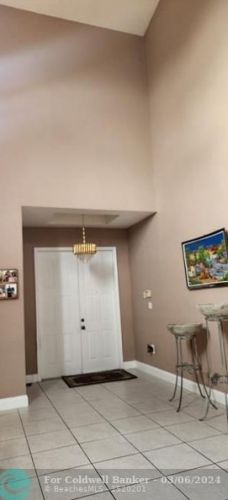 2109 130th Ter, Hollywood FL  33027-2660 exterior