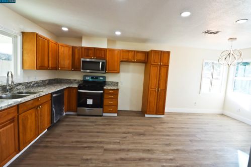 50 Banchio St, West Pittsburg CA  94565-3427 exterior