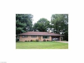 3277 Nidover Dr, Akron, OH 44312-4675