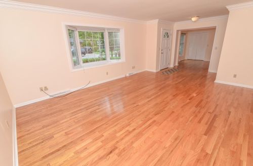 216 Claxon Dr, Florence, KY 41042-1530