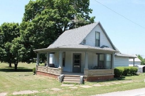 310 Range St, Newtown, IN 47969-8001