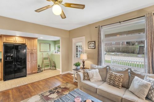 755 6th St, Oakmont PA  15139-1587 exterior