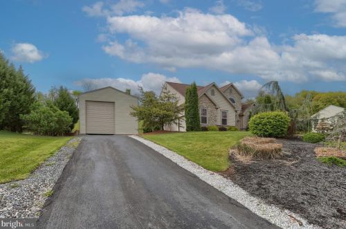 433 Eagleview Dr, Centre, PA 19541-8992