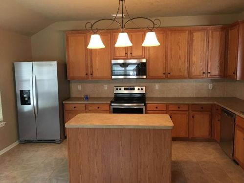 139 Drifting Shadows Cir, Conroe TX  77385-3499 exterior