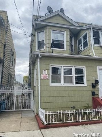 101-48 107th St, Jamaica, NY 11416-1140