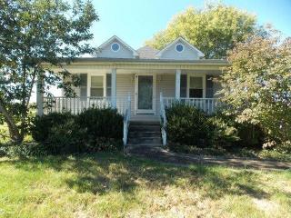 1288 Harrodsburg Rd, Lawrenceburg KY  40342-9200 exterior