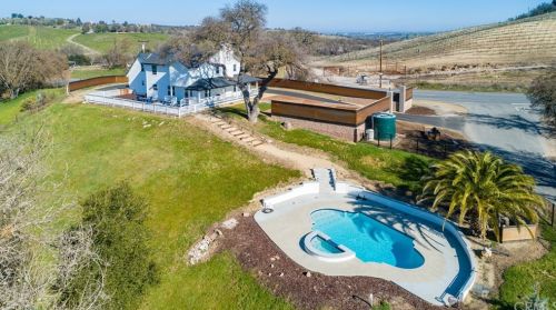 1725 Nacimiento Lake Dr, Lake Nacimiento CA  93446-7788 exterior