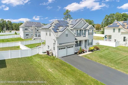 386 Hopedale Dr, Berkeley Township NJ  08721-2781 exterior